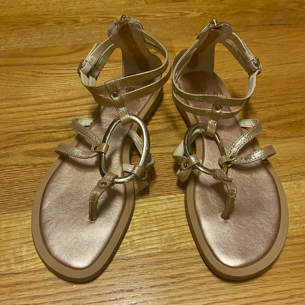 Isola sandals light gold